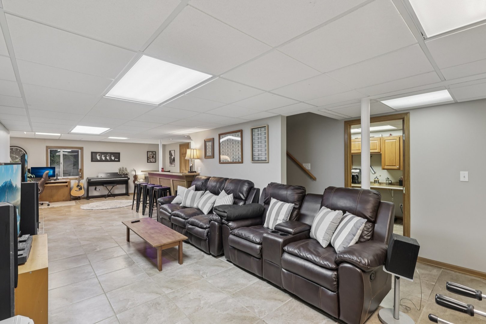 11680 Cape Cod Lane Huntley, IL 60142 - Photo 34 of 47 a living room with furniture and a table