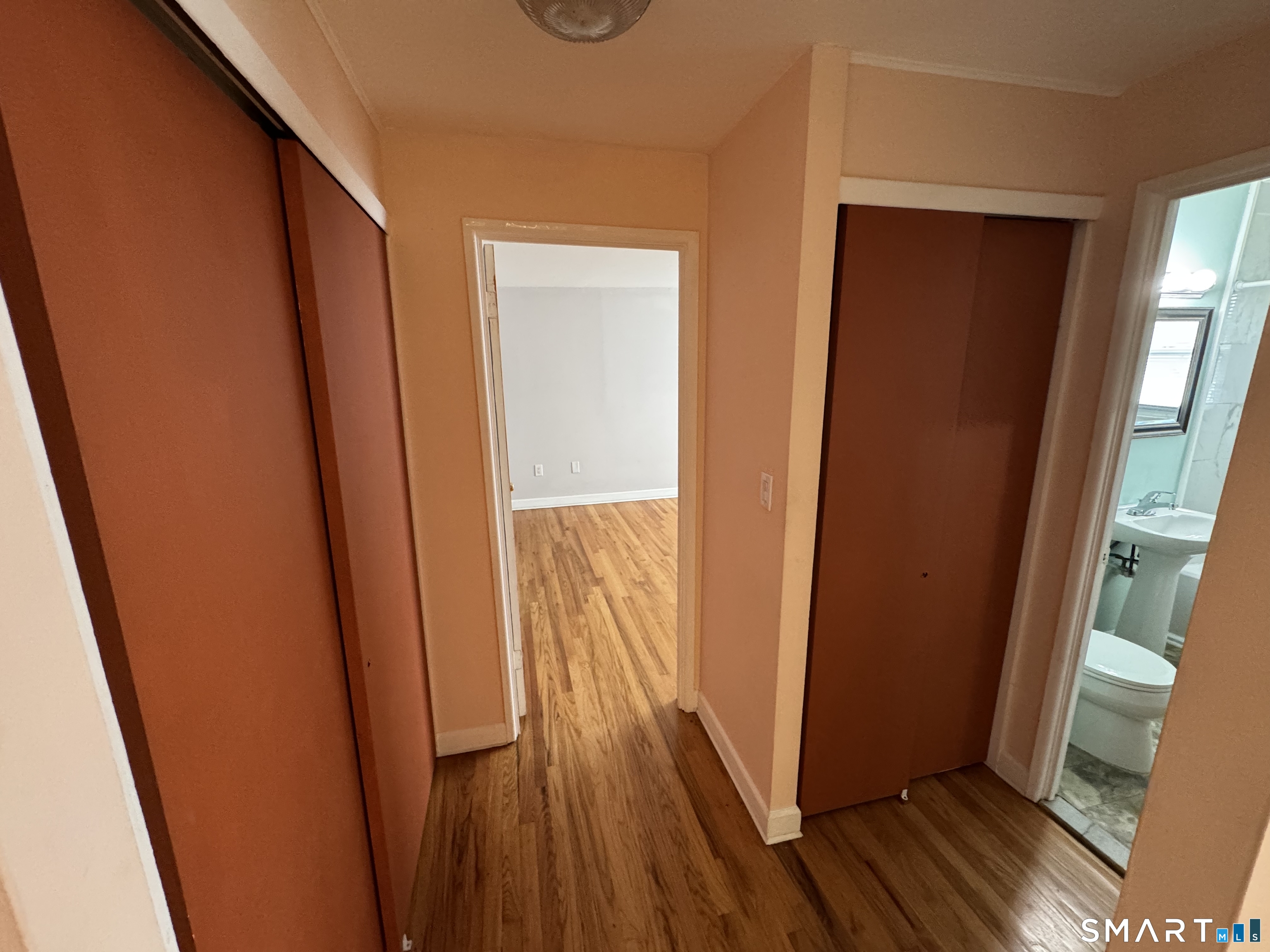 24 Merrill Street, Unit C1 Hartford, CT 06106 - Photo 5 of 14