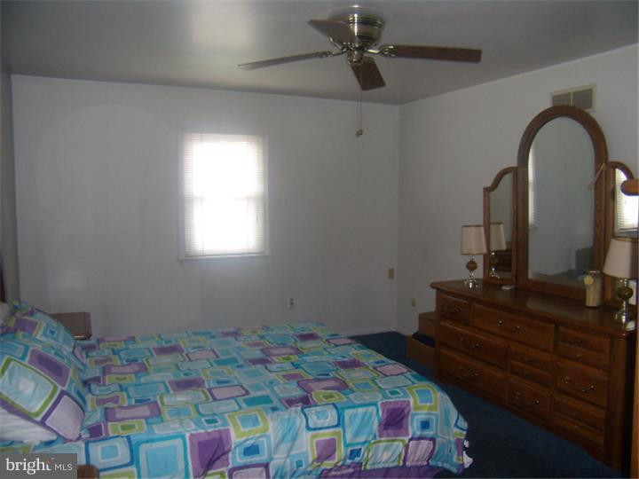 101 Pleasant Hill Road Cheltenham, PA 19012 - Photo 22 of 25 Bedroom - Main
