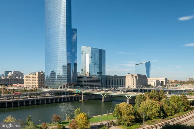 $1,300,000 | 210 South 25th Street, Unit 703, Philadelphia, PA 19103