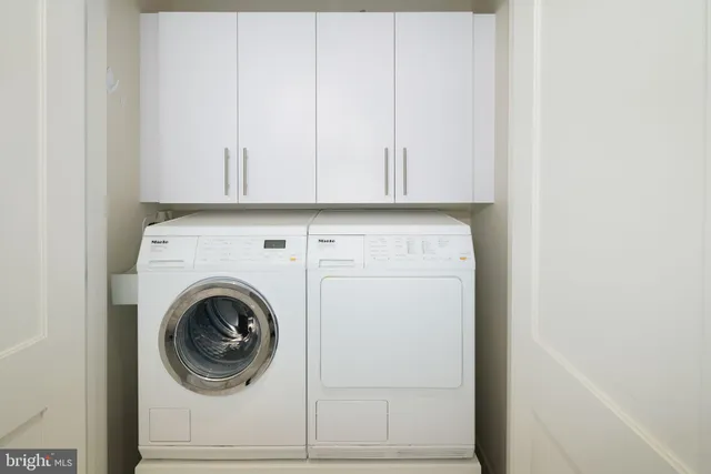 $1,300,000 | 210 South 25th Street, Unit 703, Philadelphia, PA 19103