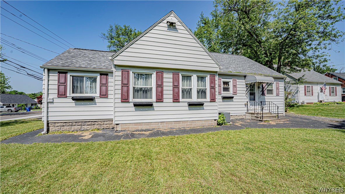 736 Union Road West Seneca, NY 14224 - Photo 1 of 1 Gallery Image 1