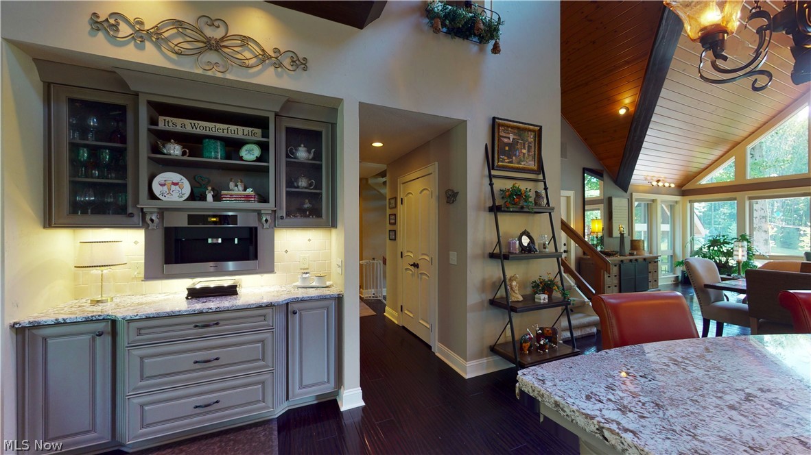 6556 Stone Road Hudson, OH 44236 - Photo 7 of 35 Gallery Image 7
