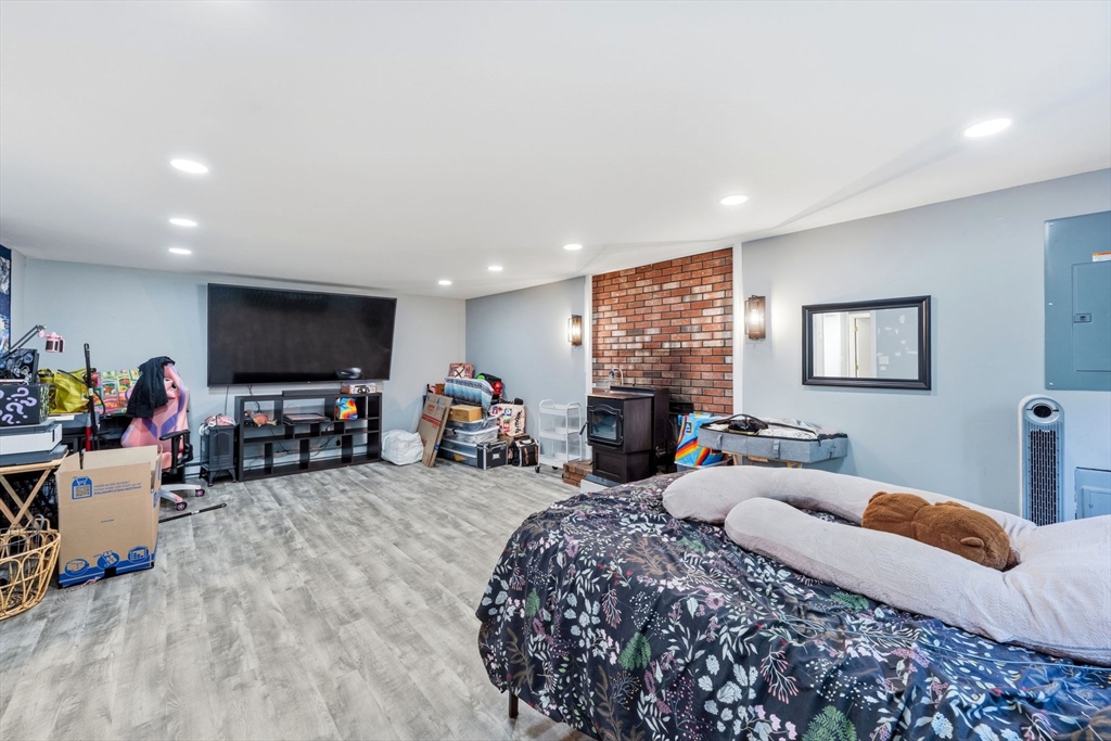 112 Walker Road Shirley, MA 01464 - Photo 28 of 41 Gallery Image 28