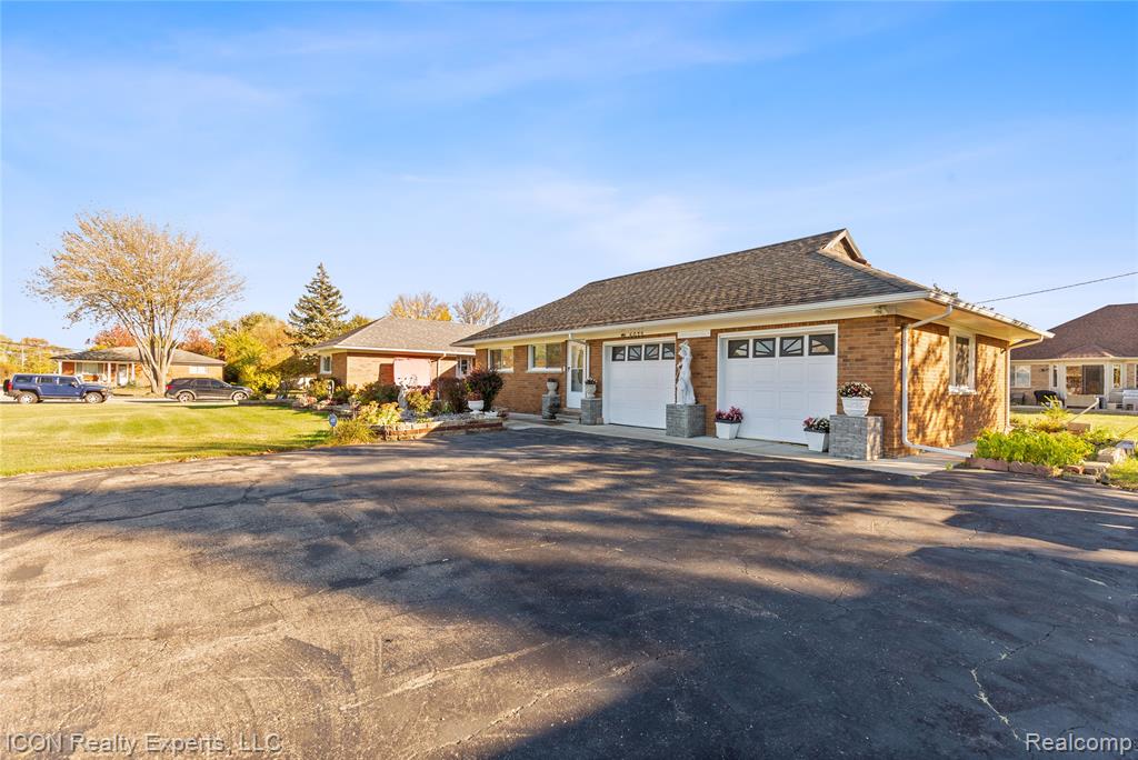5072 15 Mile Road Sterling Heights, MI 48310 - Photo 42 of 48 Gallery Image 42