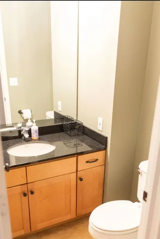 $2,800 | 6572 Regency Lane, Eden Prairie, MN 55344