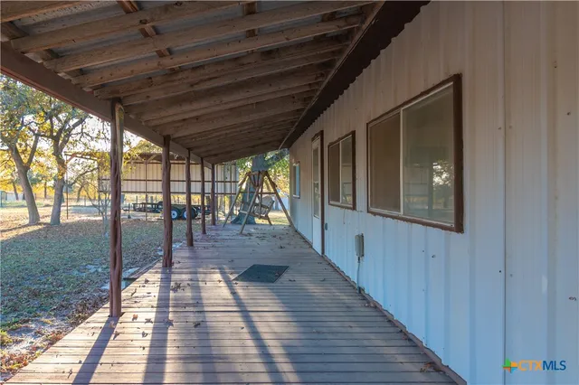 $699,000 | 847 Littlehorn Lane, La Vernia, TX 78121