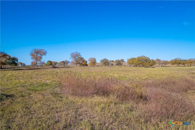 $699,000 | 847 Littlehorn Lane, La Vernia, TX 78121