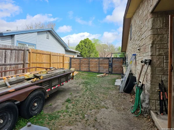 $1,800 | 9406 Sugarloaf Drive, San Antonio, TX 78245