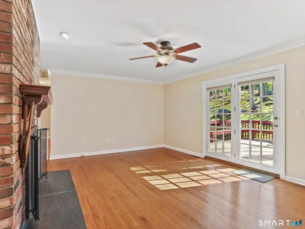 $649,900 | 15 Old Village Lane, Trumbull, CT 06611