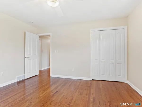 $649,900 | 15 Old Village Lane, Trumbull, CT 06611