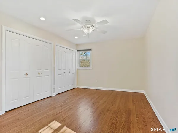 $649,900 | 15 Old Village Lane, Trumbull, CT 06611