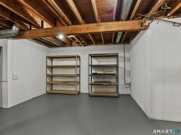 $649,900 | 15 Old Village Lane, Trumbull, CT 06611