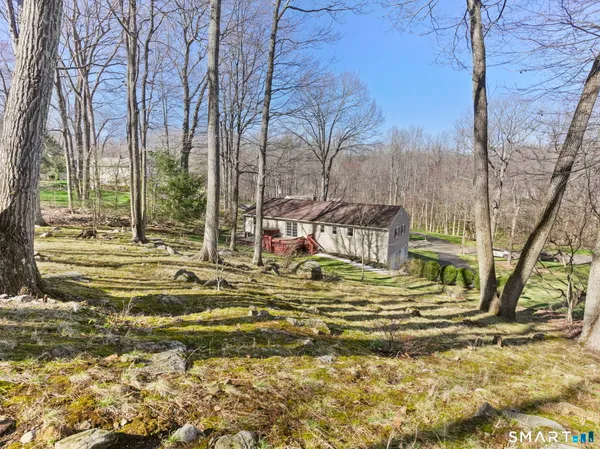 $649,900 | 15 Old Village Lane, Trumbull, CT 06611