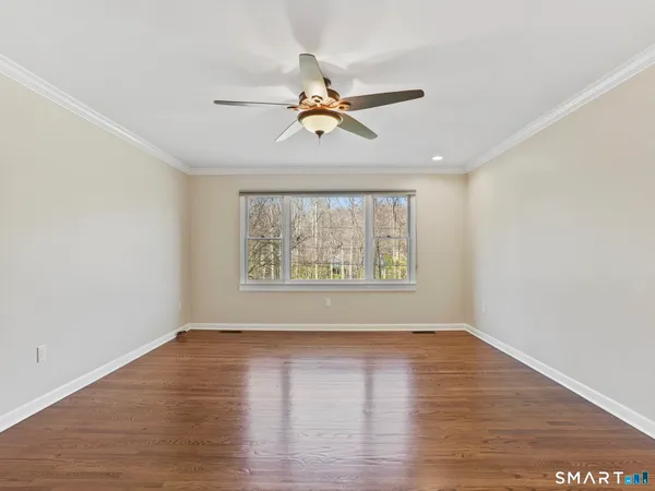 $649,900 | 15 Old Village Lane, Trumbull, CT 06611