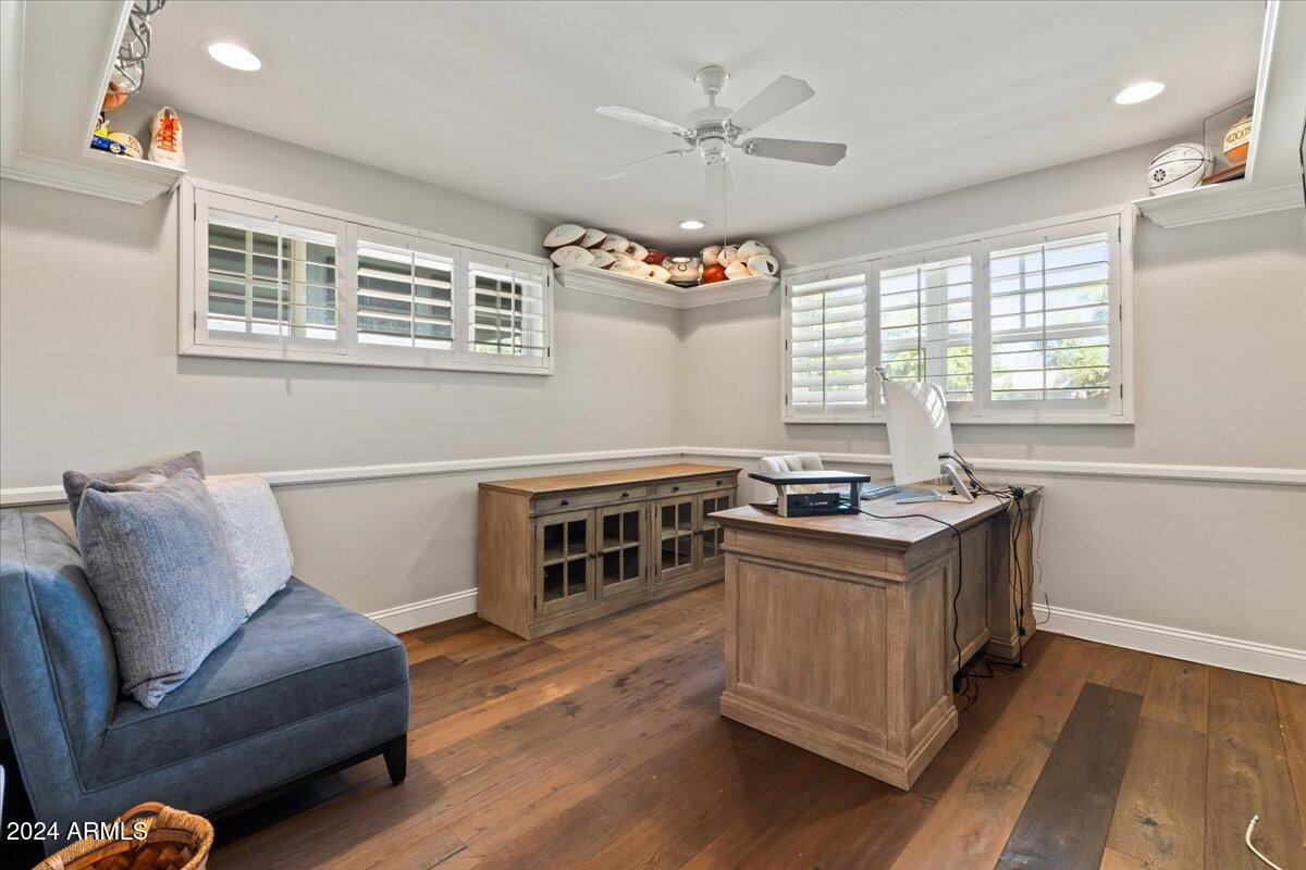 3841 East Elm Street Phoenix, AZ 85018 - Photo 37 of 72 37-Bedroom 3