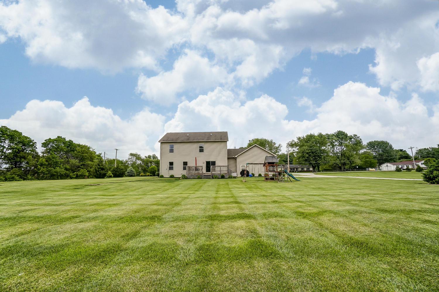 5215 Carnes Road Carroll, OH 43112 - Photo 3 of 41 Gallery Image 3