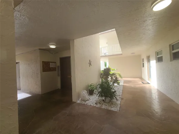 $1,600 | 6850 Royal Palm Boulevard, Unit G 208, Pompano Beach, FL 33063