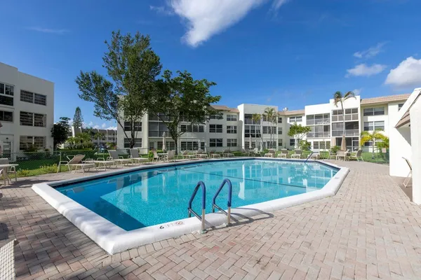 $1,600 | 6850 Royal Palm Boulevard, Unit G 208, Pompano Beach, FL 33063