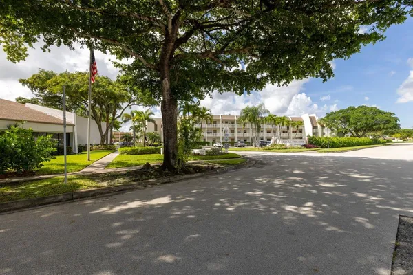 $1,600 | 6850 Royal Palm Boulevard, Unit G 208, Pompano Beach, FL 33063