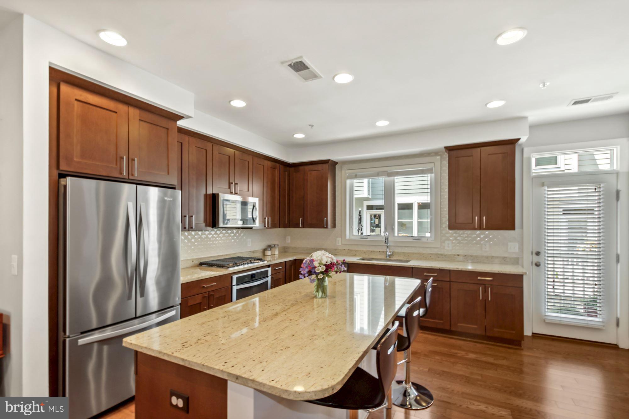 52 Ellsworth Heights Street Silver Spring, MD 20910 - Photo 11 of 41 Kitchen