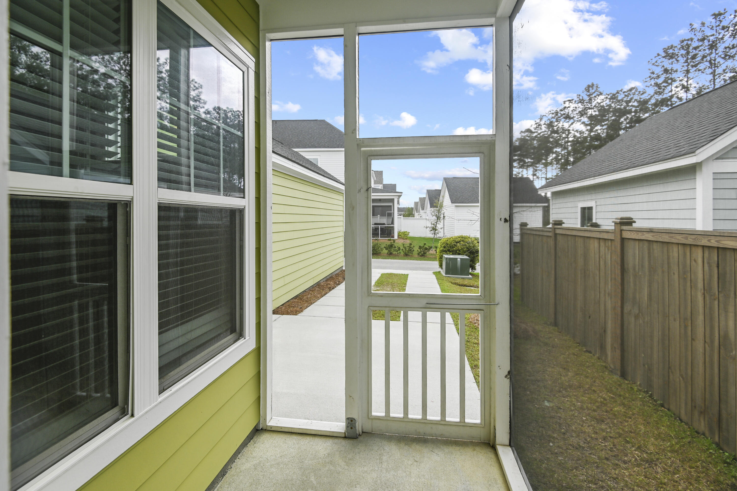 553 Sound Drive Summerville, SC 29486 - Photo 25 of 29 _DSC4907