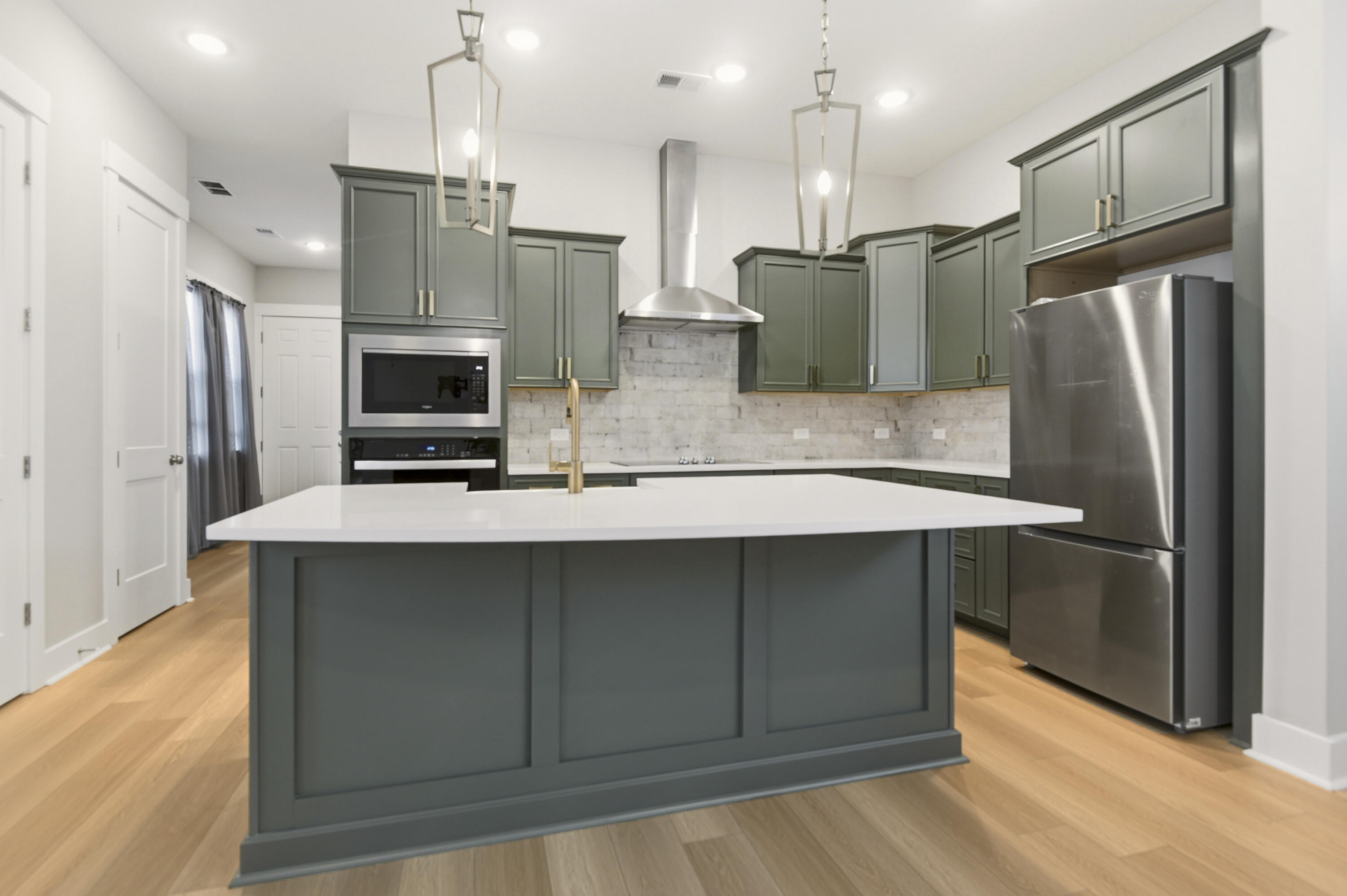 553 Sound Drive Summerville, SC 29486 - Photo 5 of 29 _DSC4868