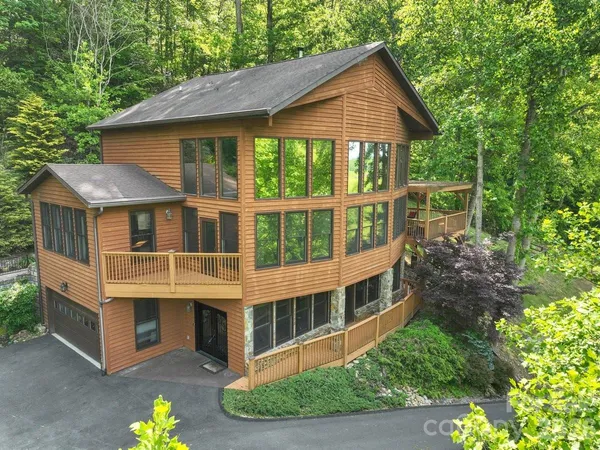 $998,000 | 52 Mountain Park Drive, Mars Hill, NC 28754
