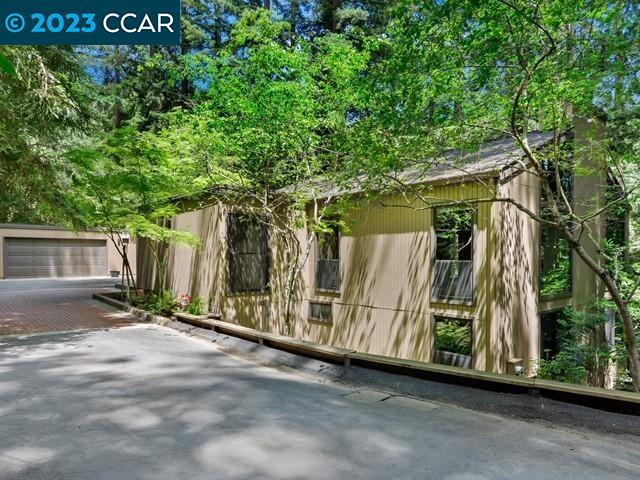 9 Redwood Circle Lafayette, CA 94549 - Photo 3 of 36 a view of outdoor space