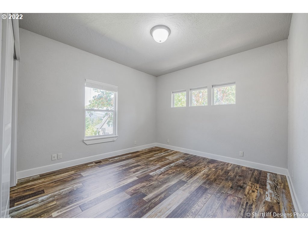 330 Mountaingate Drive Springfield, OR 97478 - Photo 23 of 32 Gallery Image 23