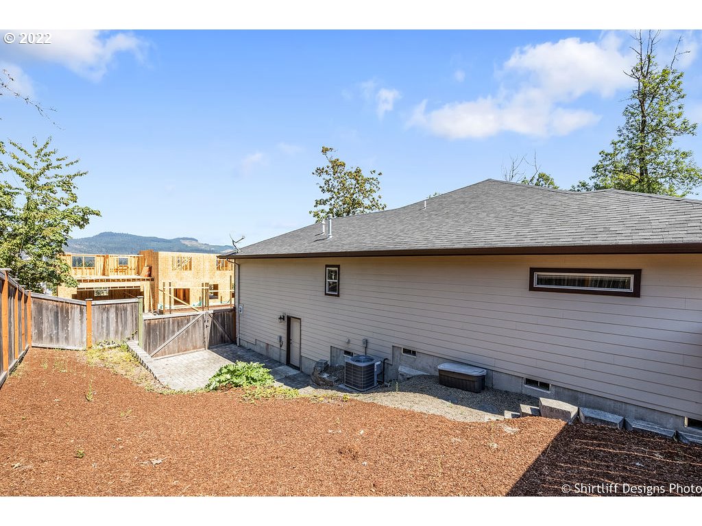330 Mountaingate Drive Springfield, OR 97478 - Photo 32 of 32 Gallery Image 32