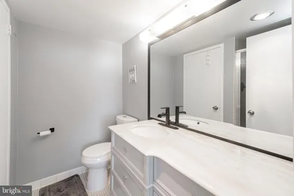 $165,000 | 1 East University Parkway, Unit 805, Baltimore, MD 21218