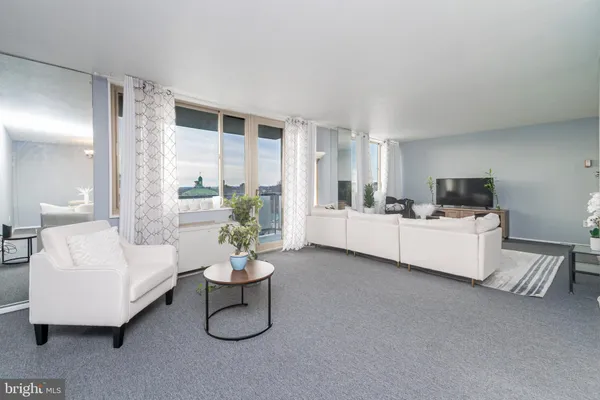 $165,000 | 1 East University Parkway, Unit 805, Baltimore, MD 21218