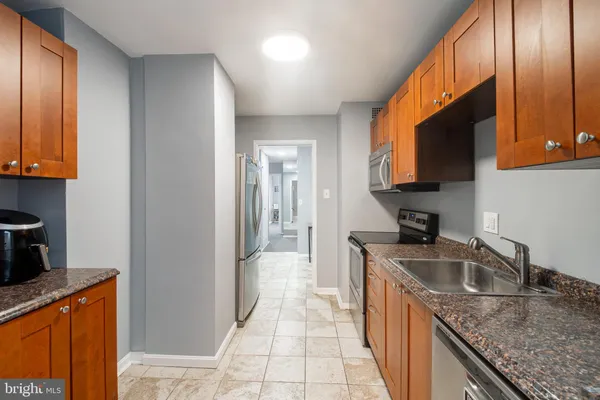 $165,000 | 1 East University Parkway, Unit 805, Baltimore, MD 21218