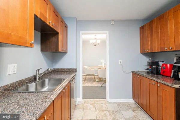 $165,000 | 1 East University Parkway, Unit 805, Baltimore, MD 21218