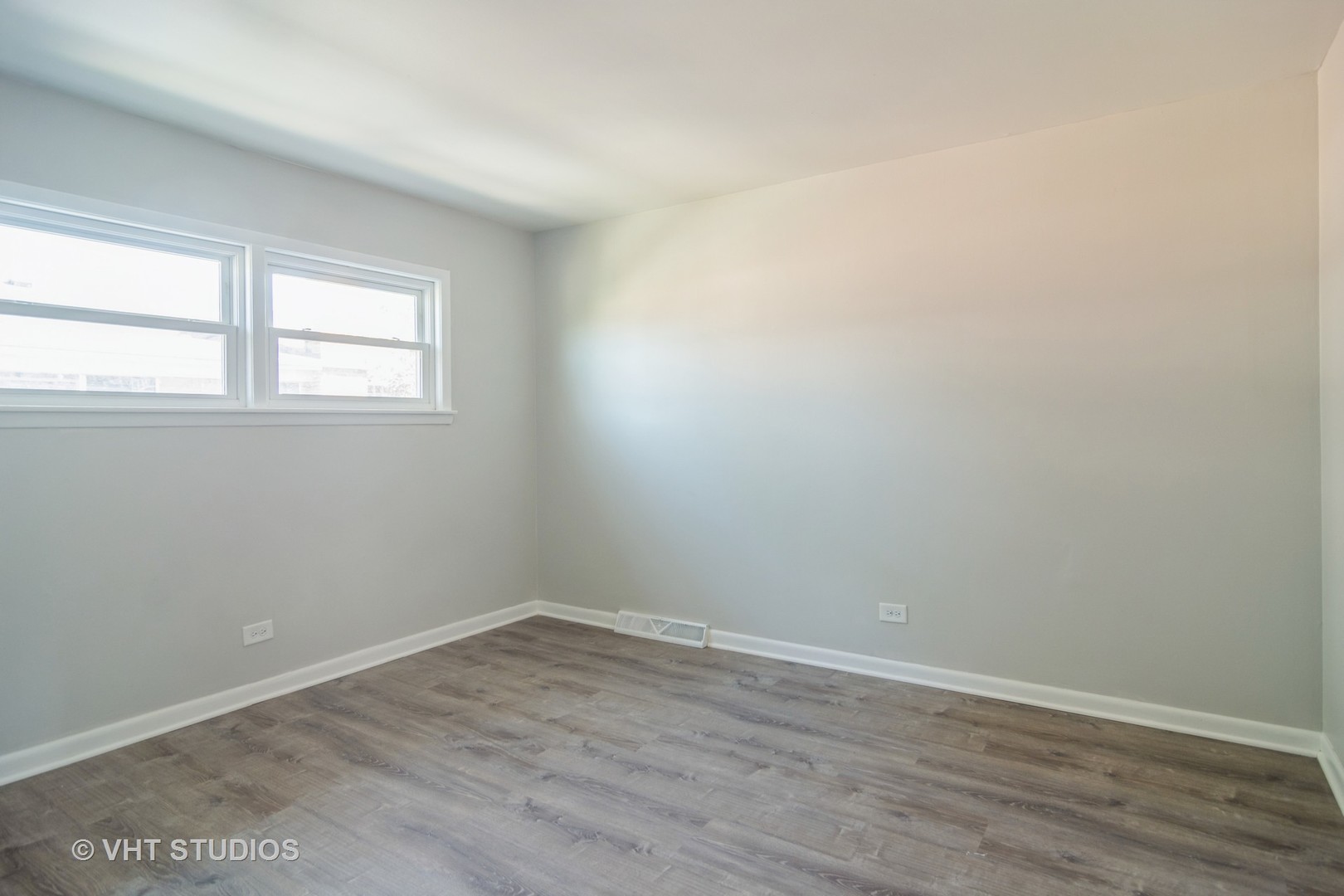9562 Potter Road Des Plaines, IL 60016 - Photo 13 of 19 Gallery Image 13