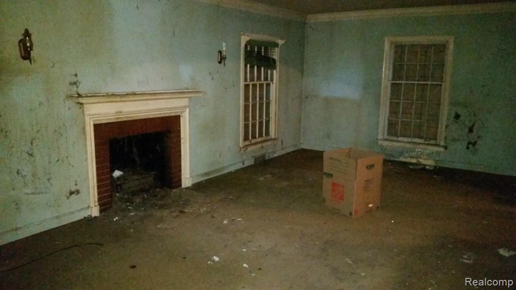 14451 Stahelin Road Detroit, MI 48223 - Photo 10 of 18 20150131_090344.jpg