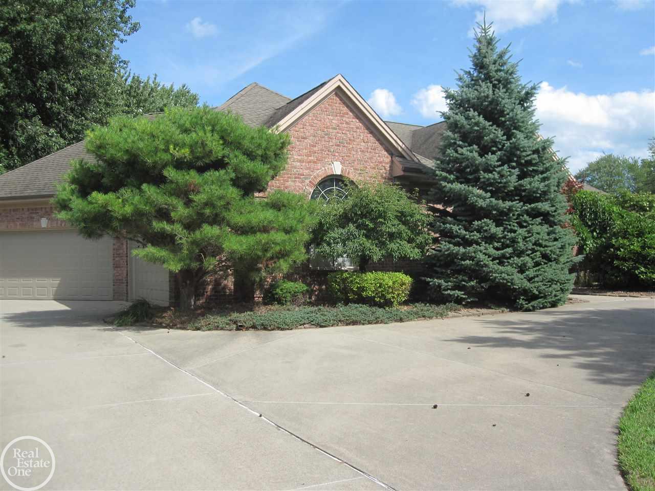 51172 Baker Road New Baltimore, MI 48047 - Photo 46 of 53 50019716-45.JPG