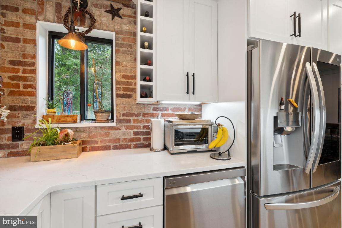 11615 Vantage Hill Road, Unit 12C Reston, VA 20190 - Photo 17 of 48 Gallery Image 17