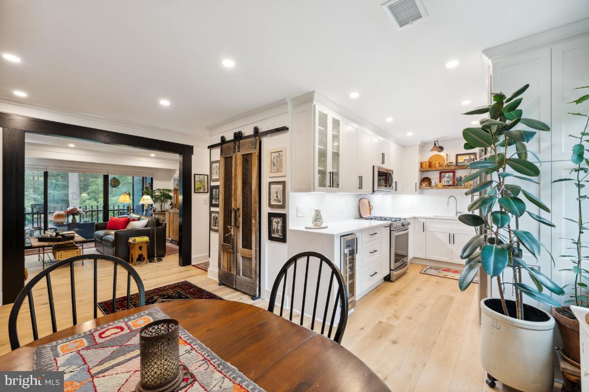 11615 Vantage Hill Road, Unit 12C Reston, VA 20190 - Photo 10 of 48 Gallery Image 10