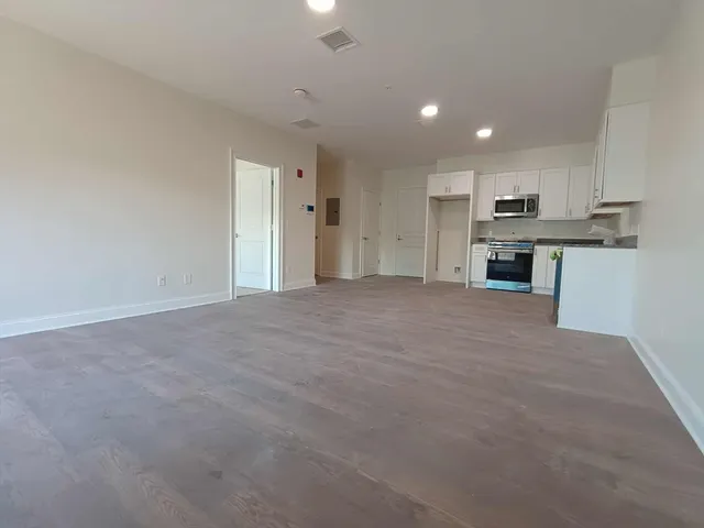 $344,000 | 10 Franklin Avenue, Unit 402, Revere, MA 02151