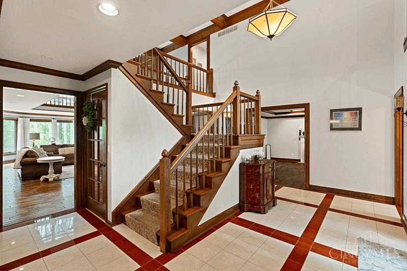 9230 Old Coach Road Cincinnati, OH 45249 - Photo 9 of 72 Gallery Image 9