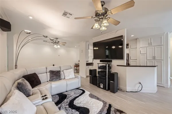 $369,000 | 2050 West Warm Springs Road, Unit 3624, Henderson, NV 89014