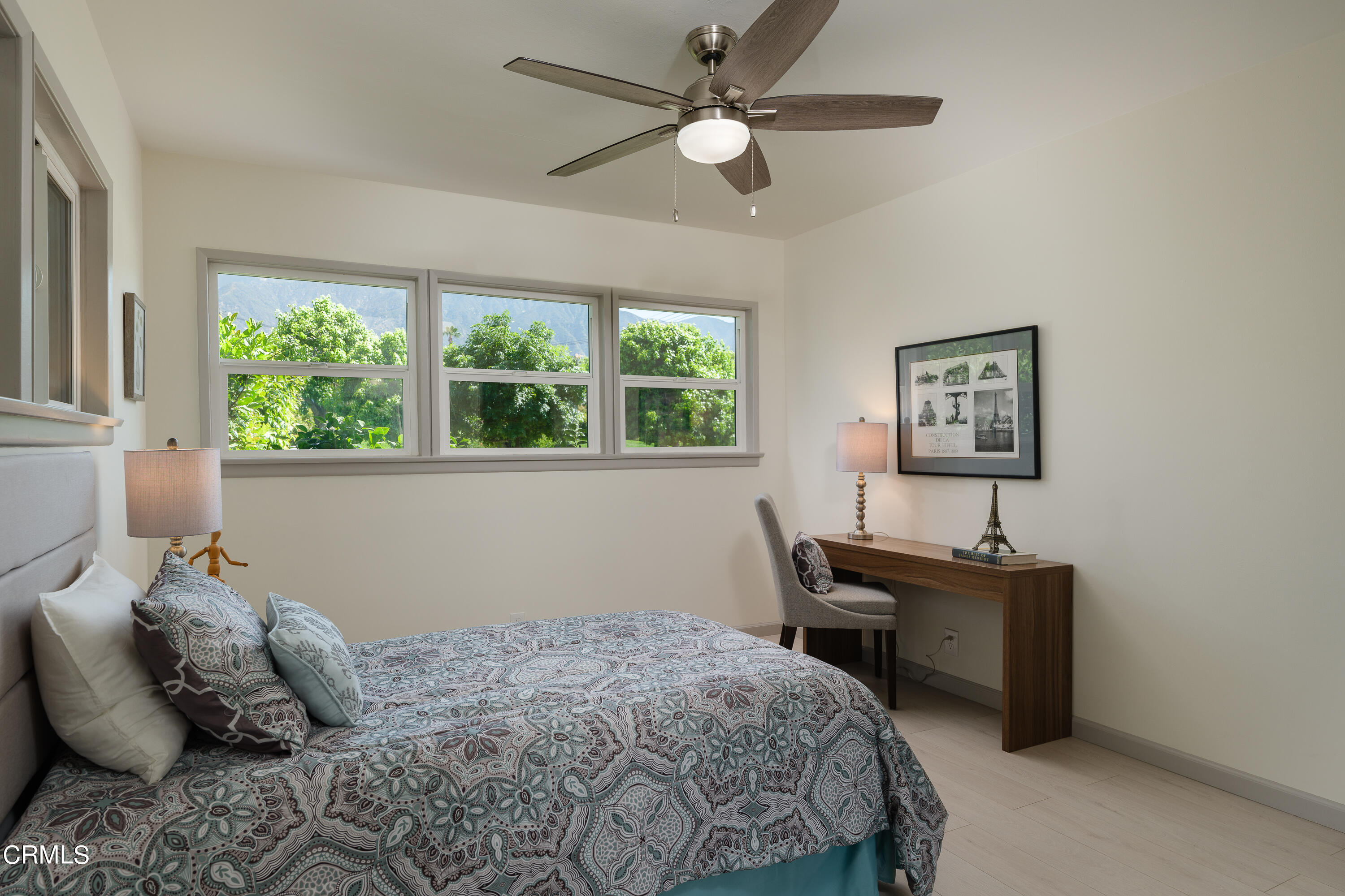 3720 Newhaven Road Pasadena, CA 91107 - Photo 14 of 37 a bedroom with a bed and a window