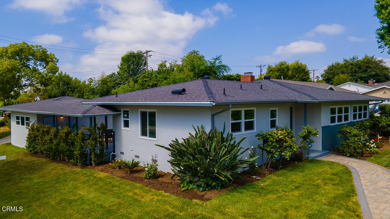 3720 Newhaven Road Pasadena, CA 91107 - Photo 30 of 37 a view of a house with garden and a sitting area