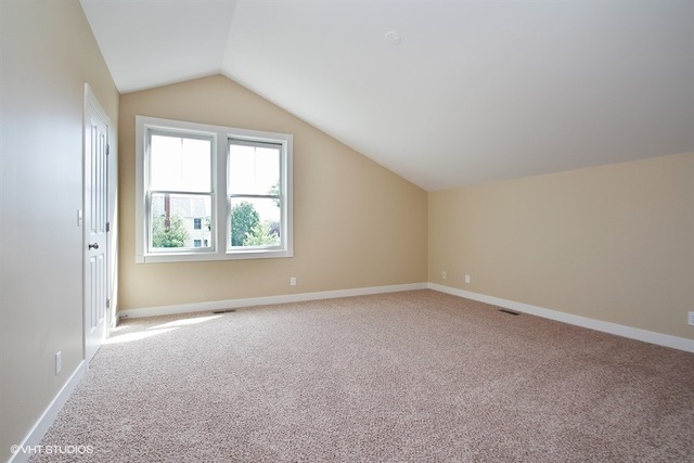 1493 Potawatomi Road Grayslake, IL 60030 - Photo 12 of 20