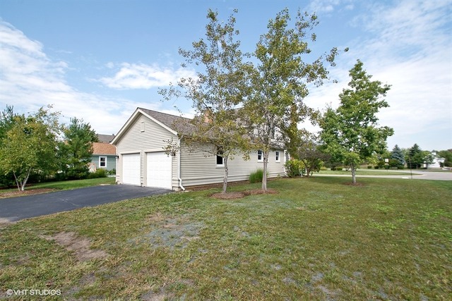 1493 Potawatomi Road Grayslake, IL 60030 - Photo 19 of 20