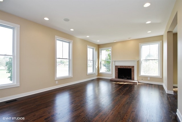 1493 Potawatomi Road Grayslake, IL 60030 - Photo 3 of 20