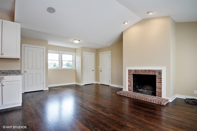1493 Potawatomi Road Grayslake, IL 60030 - Photo 7 of 20