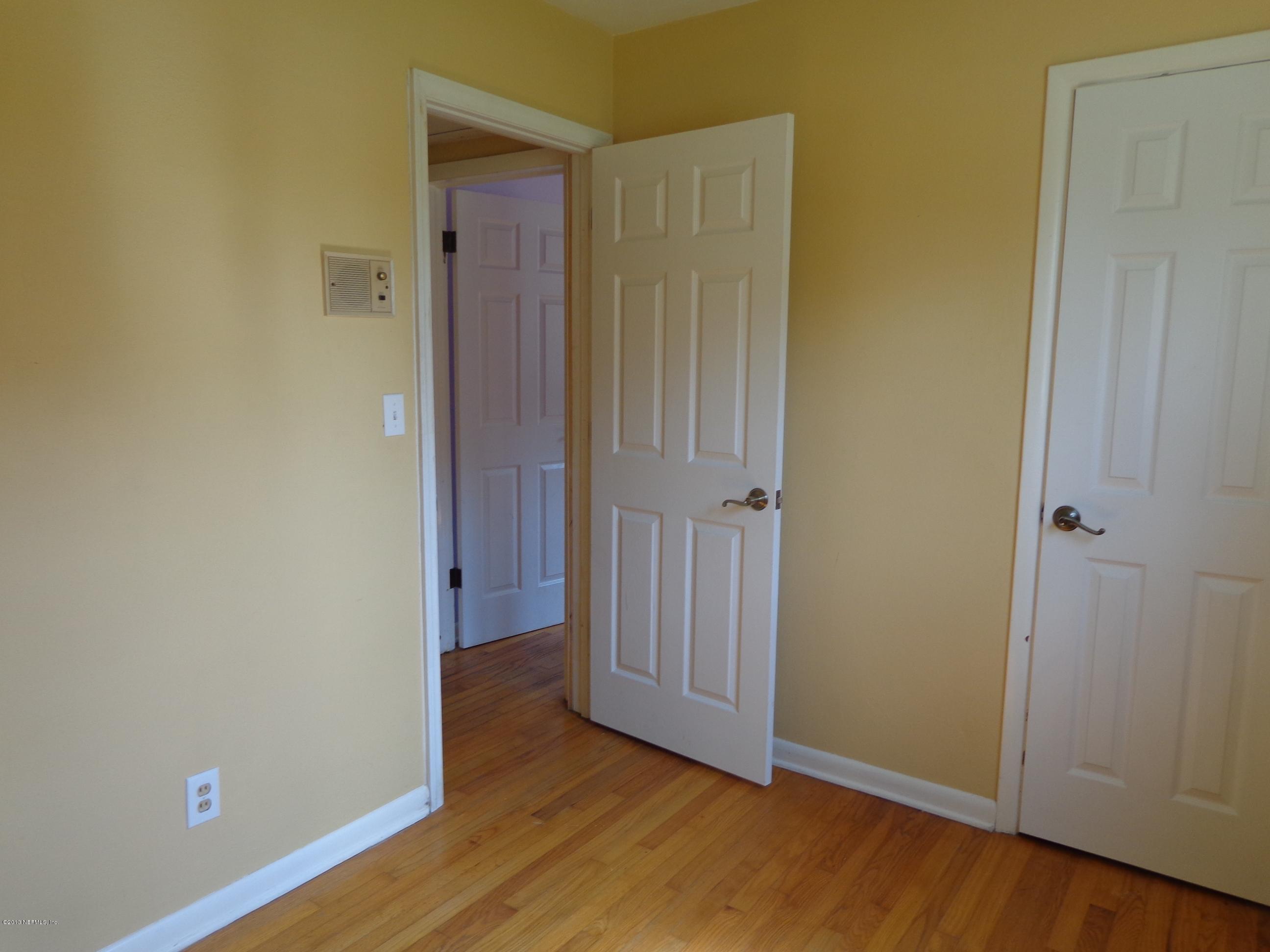 2441 Randy Road Jacksonville, FL 32216 - Photo 20 of 41 Bedroom 1